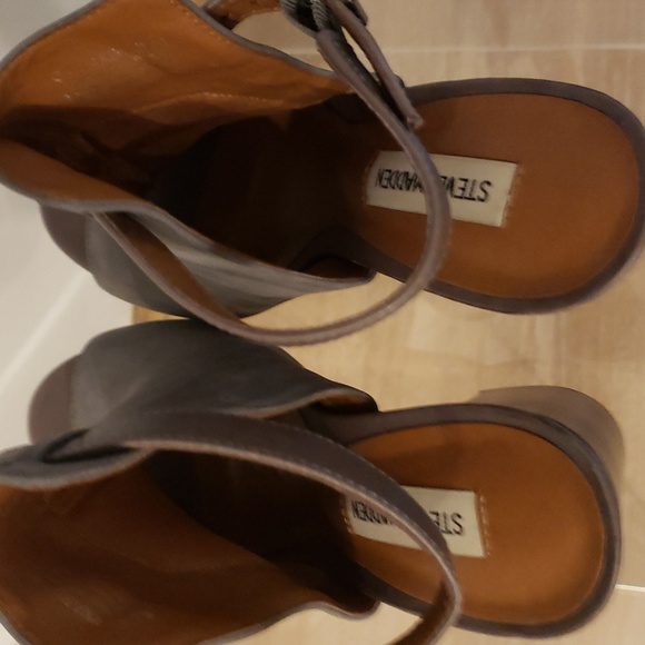 Steve Madden Booties Size 8.5M - Picture 5 of 9